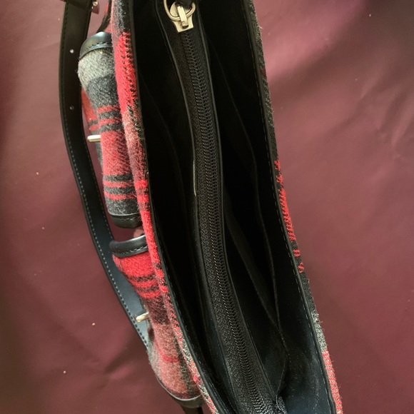 St John’s Bay purse, barely used! - Picture 9 of 10